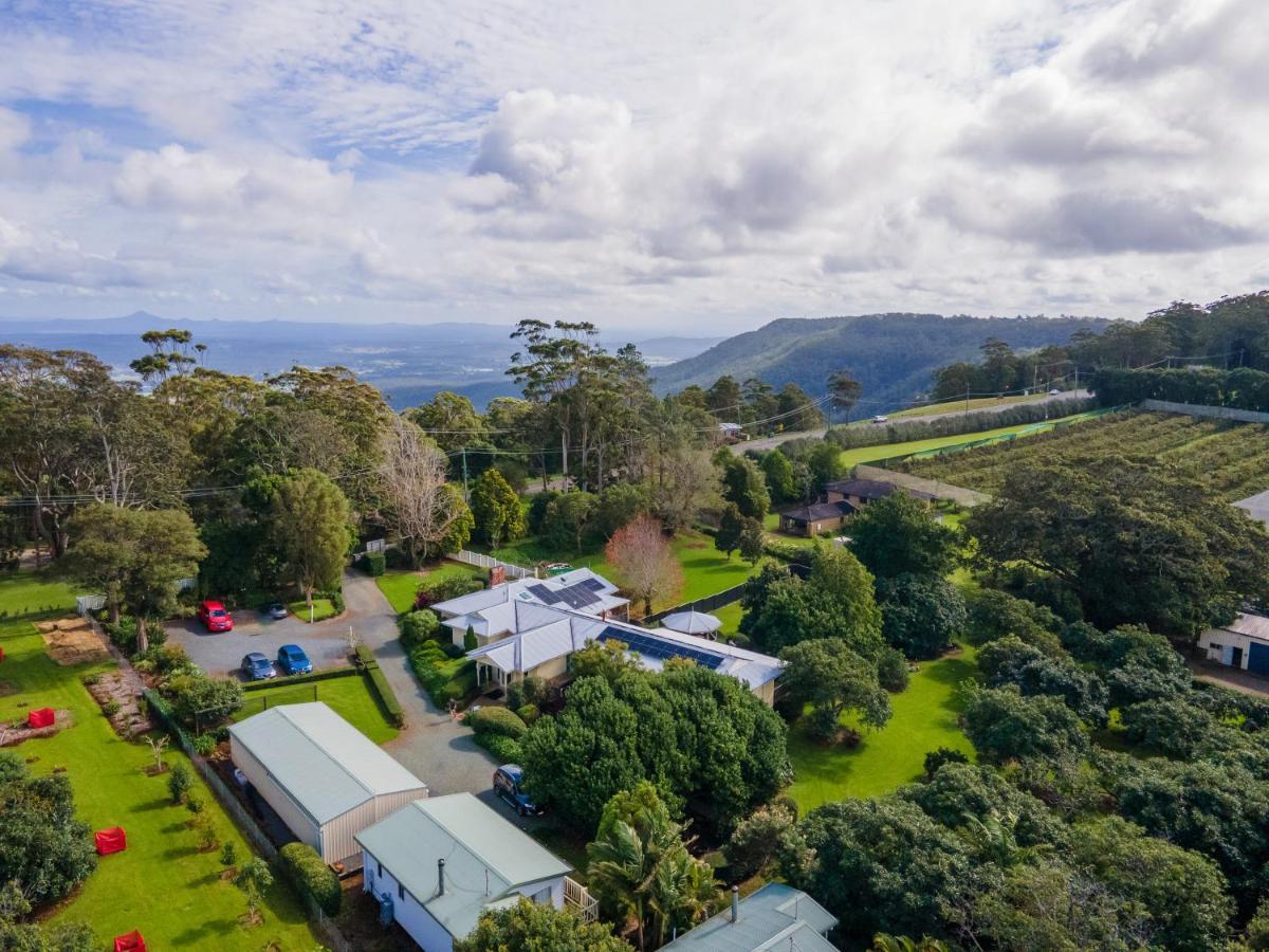 Camelot Boutique Accommodation Mount Tamborine Exterior foto